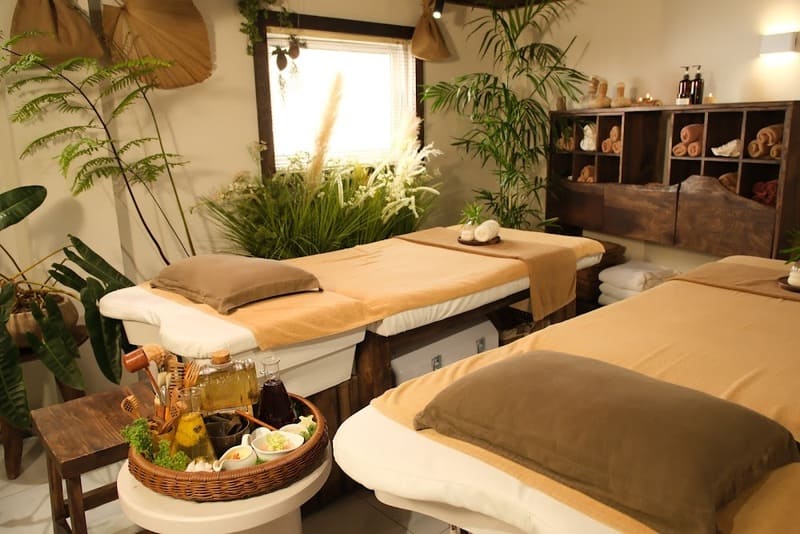 Kim’s Healing Spa - địa chỉ massage cổ vai gáy TPHCM