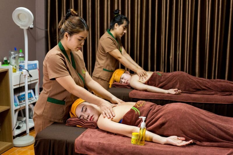 Lụa Spa là nơi massage bấm huyệt gần đây được yêu thích tại quận Phú Nhuận