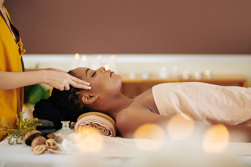 Spa Mộc Linh Đường nổi bật với các liệu trình massage trị liệu bài bản